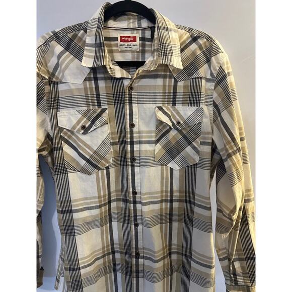 Wrangler Plaid Button Down Shirt - Men's Large, Great Condition! - Picture 3 of 6